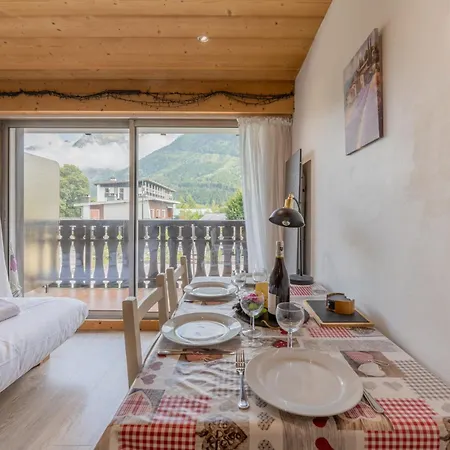 Clos Du Savoy - South Facing Balcony - Happy 公寓 *