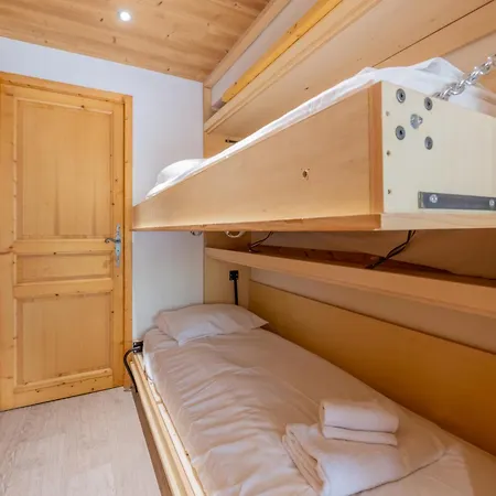 Clos Du Savoy - South Facing Balcony - Happy Chamonix