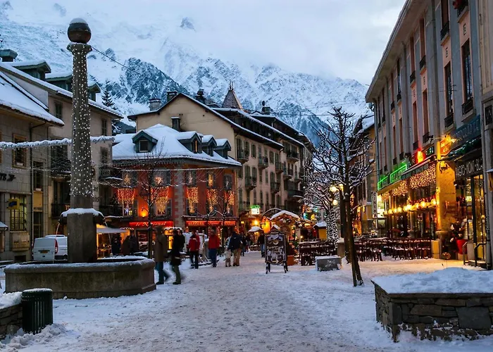 Clos Du Savoy - South Facing Balcony - Happy