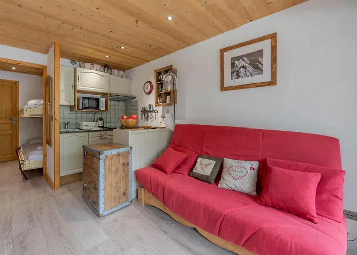 Clos Du Savoy - South Facing Balcony - Happy *