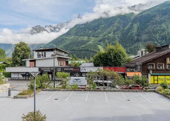Clos Du Savoy - South Facing Balcony - Happy * Chamonix