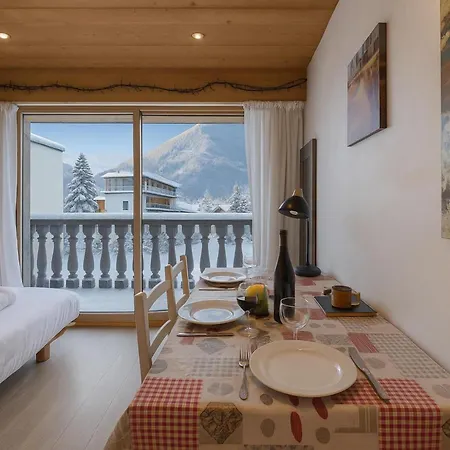 Clos Du Savoy - South Facing Balcony - Happy *